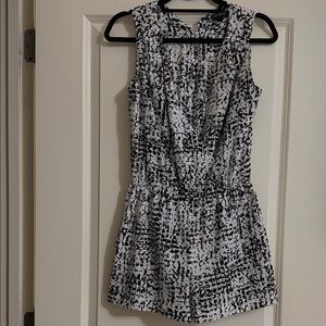 White House Black Market Black and White Sleeveless Printed Romper